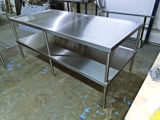 Conoce qué son los muebles para cocinas industriales, por qué se usan y cómo mejoran la higiene y productividad